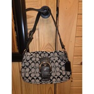 Coach Vintage Soho Signature One Shoulder Bag y2k/Matching Wallet Included